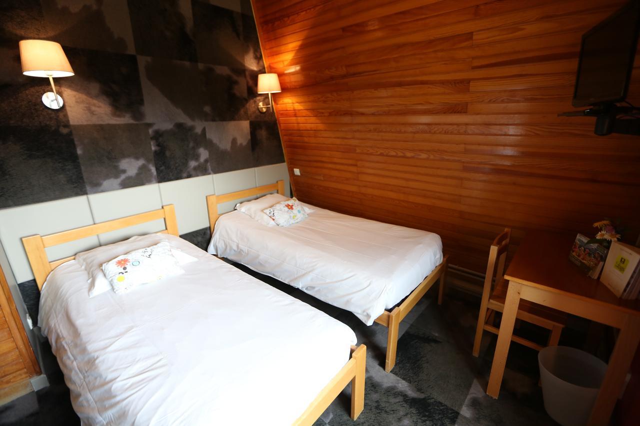 Gite-Hotel Le P'Tit Cham เลอมงต์-ดอร์ ภายนอก รูปภาพ
